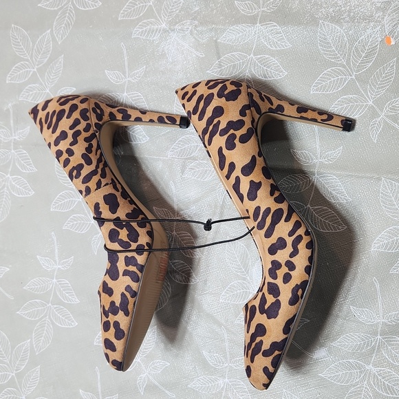 Joe Fresh Leooard  Print Heels - Picture 3 of 7